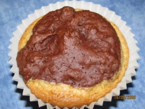 Black and white chocolate and vanilla muffins Biscuits recipe