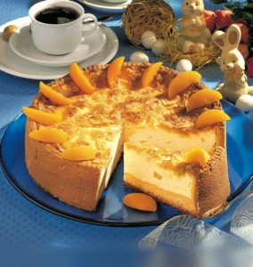 Cheese cake with peaches
