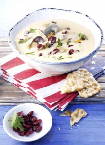 Clam Chowder with Cranberries