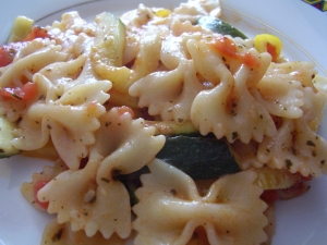 Farfalle with five vegetables
