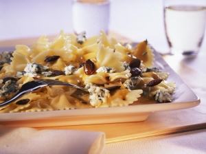 Farfalle with pumpkin sauce and blue cheese