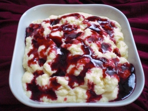 Marzipan semolina cream with berry sauce