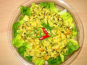 Rice salad with wild rice pineapple and turkey
