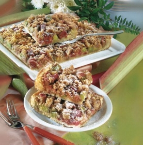 Streuselschnitten with rhubarb Cake recipe