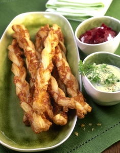 Cheese braids with beetroot dip and dip Fresh