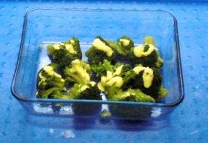 Broccoli in lemon sauce