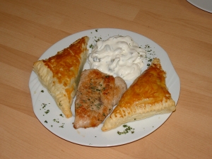 Puff-pastry-with-spinach-and-feta
