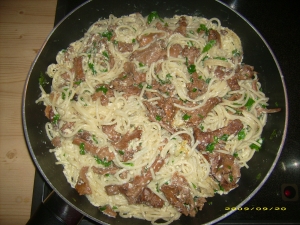 Spaghetti dish with chanterelles