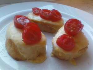 Tomatocheese snack
