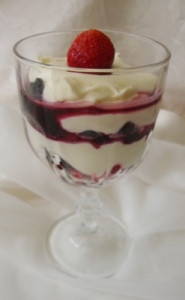 Berry mascarpone cream