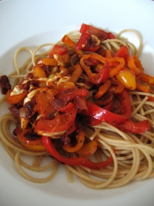 Spaghetti With Mini Peppers Sun Dried Tomatoes And Mozzarella