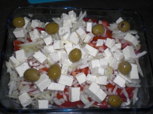 Tomato Salad With Onions And Olives