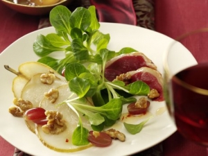 Corn Salad With Duck Breast And Pears