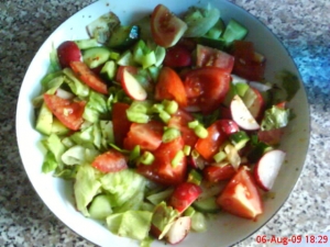 Crisp Salad With Radishes