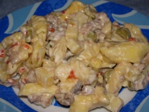 Tortellini Salad And Spicy Sweet