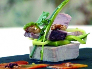 Tuna Salad With Red Pepperwalnut Sauce