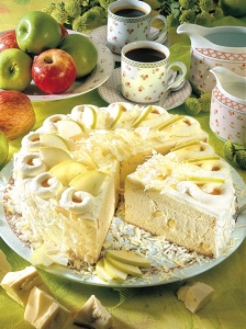 Apple cake with caramel cream Apple pie recipe