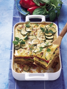 Greek Macaroni and zucchini casserole recipe