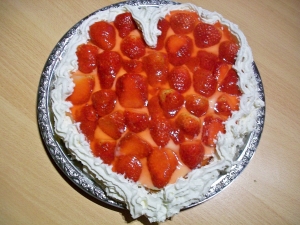 Strawberry Heart Strawberry Cake recipe