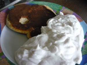 Airy whole wheat pancakes with gingerbread cottage cheese foam