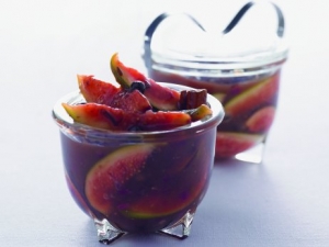Date and fig chutney