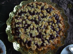 Plum cake with streusel on Quarklteig Plum tart recipe