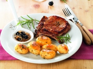 Pork chops with rosemary potatoes