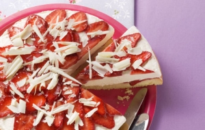 Quark cake with strawberry carpaccio Cake recipe