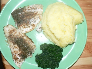 Zander fillet with spinach and mashed potatoes