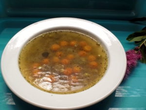 Bead soup vegetable broth with vegetable balls