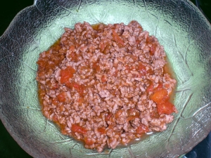Minced meat and tomato gravy