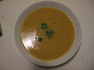 Pumpkin soup with cheese and chili buns