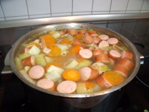 Vegetable soup with dill