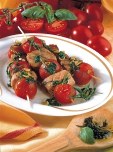 Skewers-with-tomatoes