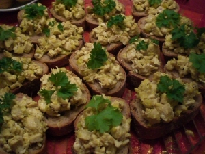 Curried chicken appetizers