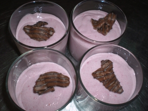 Semolina-cream-with-raspberry-flavor-recipe