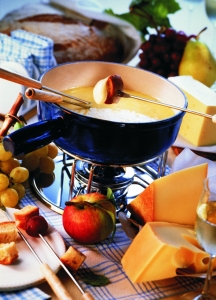 Cheese Fondue With Fruit