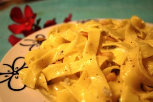 Fettuccine With Cheese Sauce