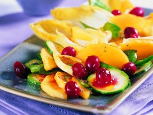 Fruity Vegetable Salad With Dried Cranberries